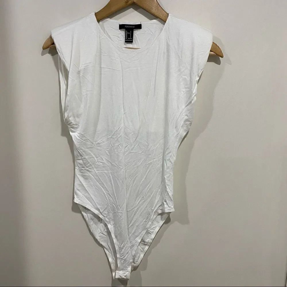Forever 21 bodysuit white shoulder pads size small button snap